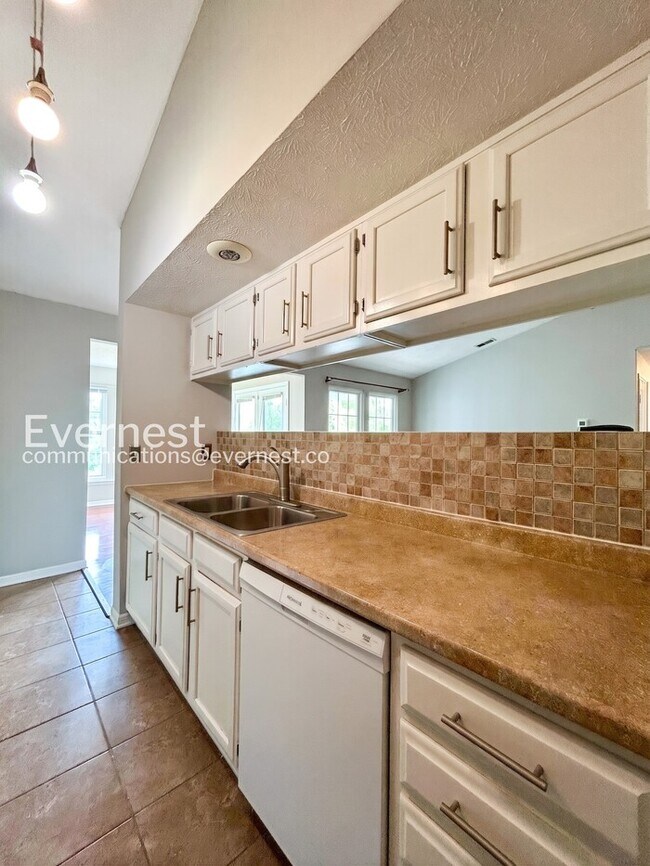 Foto del edificio - 9351 Kempton Manor Ct