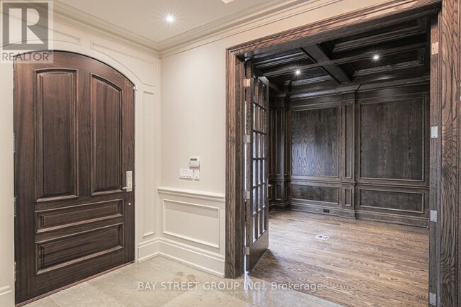 Building Photo - 500 Deloraine Ave
