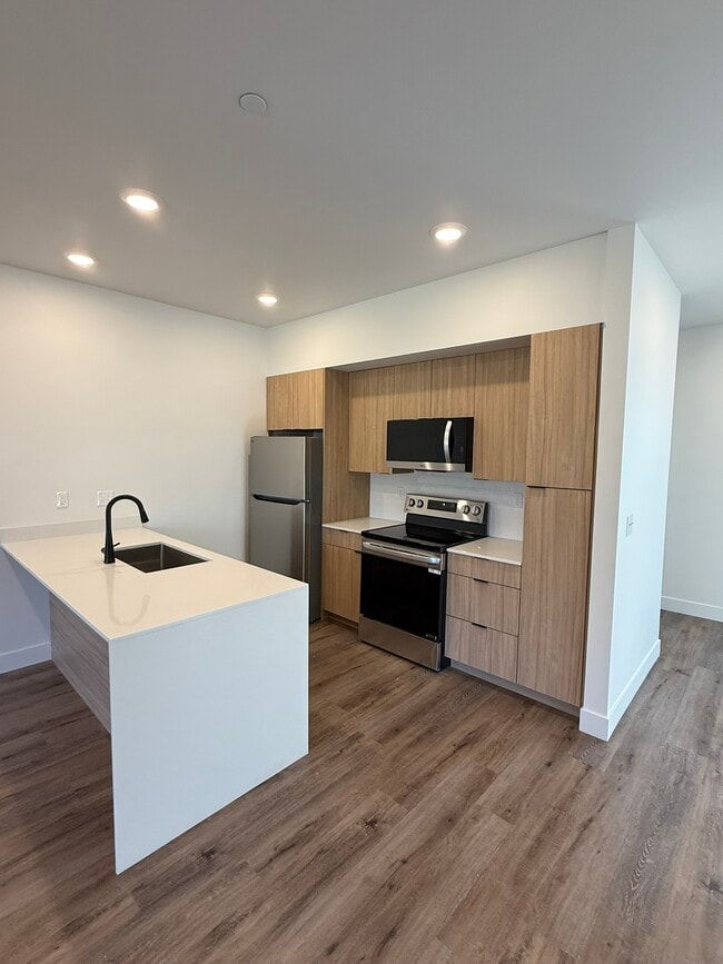 Building Photo - Park Place Townhomes