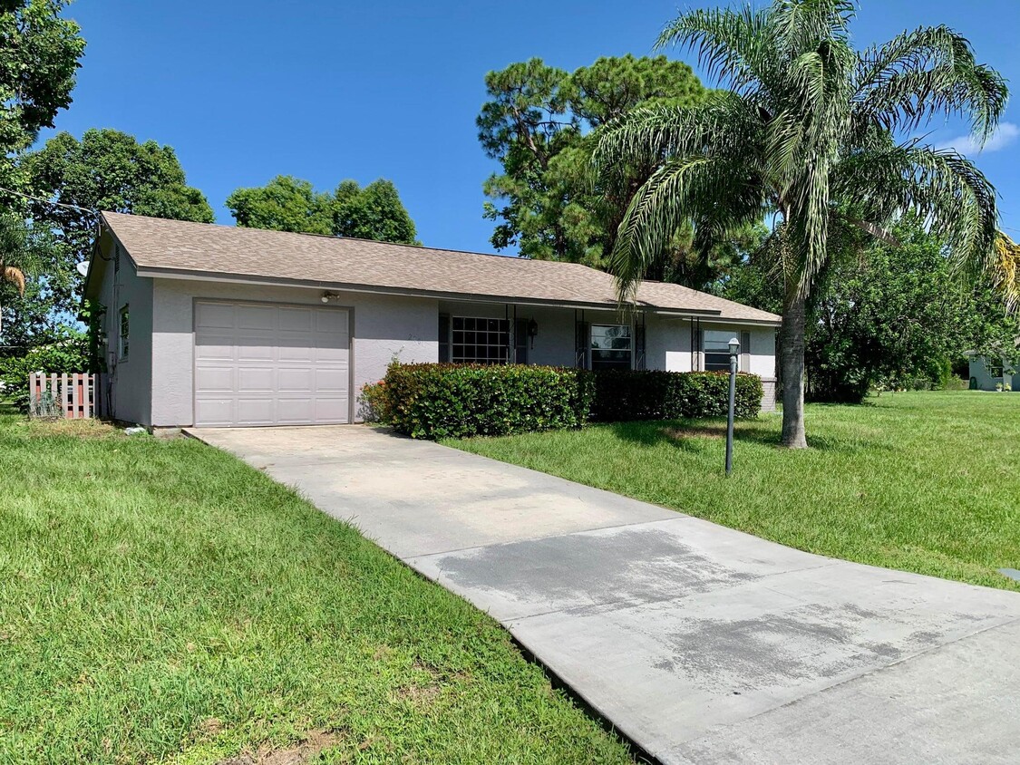 2081 SW Gemini Ln Port Saint Lucie, FL 34984 - Alquileres en Port Saint ...