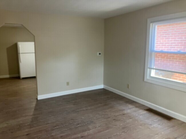 Foto del edificio - 116 E 35th St