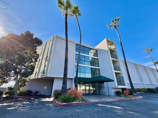 Foto del edificio - 3101 Peninsula Rd