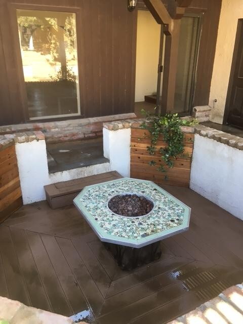Building Photo - 33037 Agua Dulce Canyon Rd