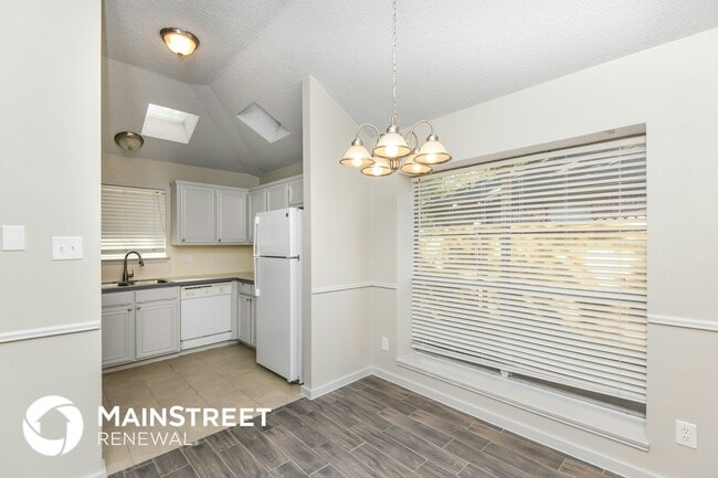 Foto del edificio - 914 Pierce Arrow Dr