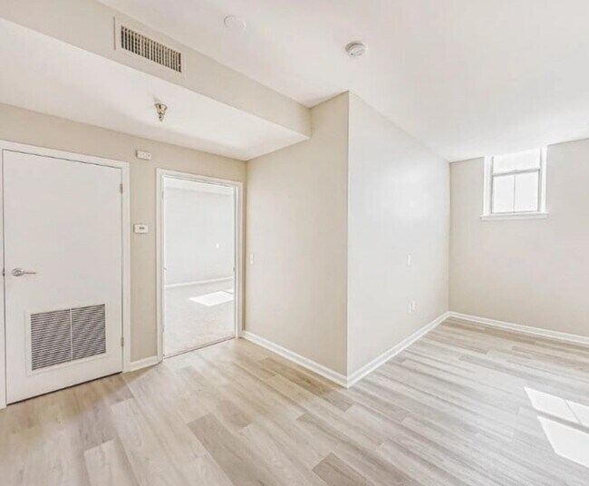 Foto del edificio - 150 N 4th St