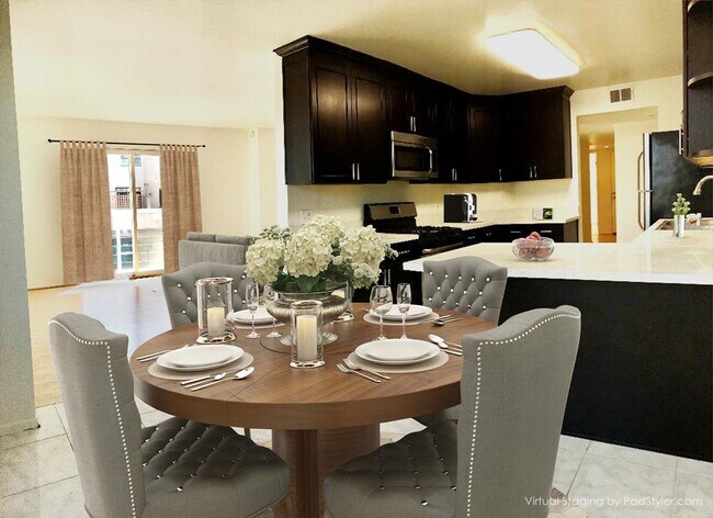Comedor y cocina con muebles y decoración virtuales - 712 Pacific St