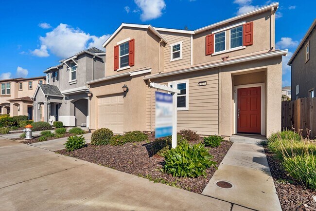 Building Photo - 231 Maidenbrook Lane