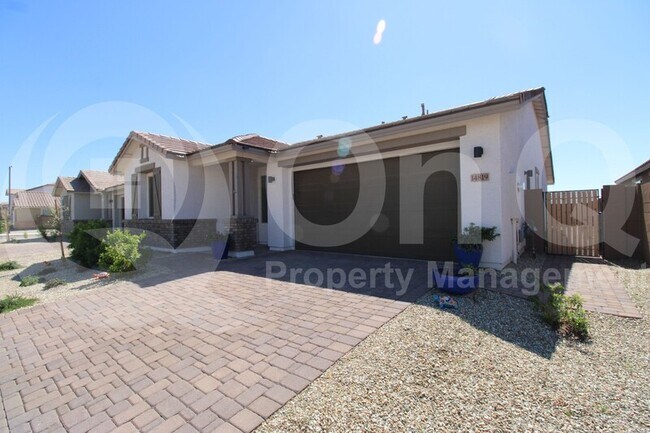 Foto del edificio - 14819 W Sand Hls Rd