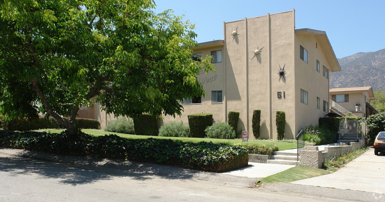 51 Esperanza Apartments in Sierra Madre, CA