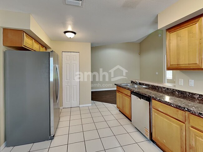 Foto del edificio - 1294 Cypress Bend Cir