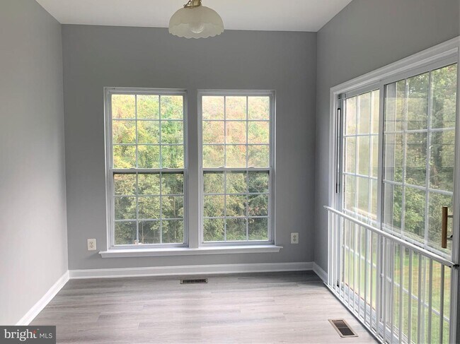 Foto del edificio - 1717 Waltman Rd