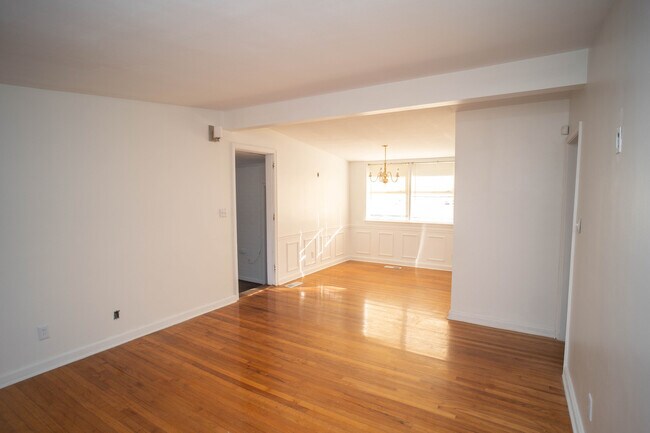 Foto del edificio - 700 16th Ave