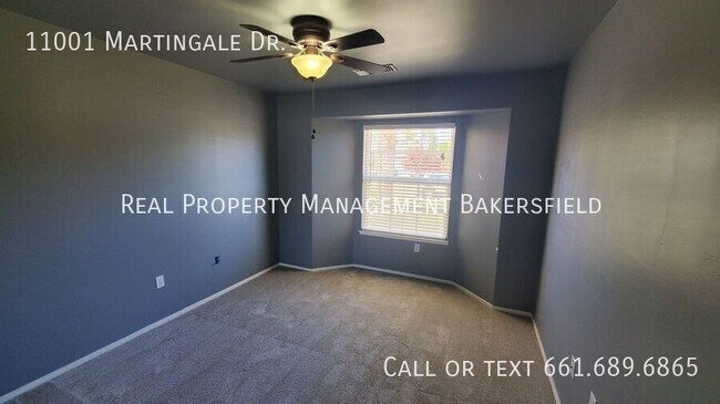 Building Photo - 11001 Martingale Dr