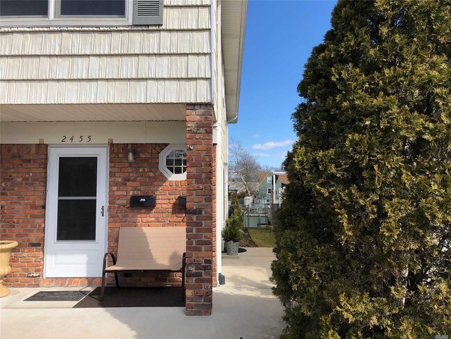 Building Photo - 2455 Bellmore Ave
