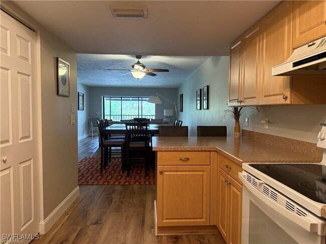 Foto del edificio - 10022 Oxfordshire Ln SW