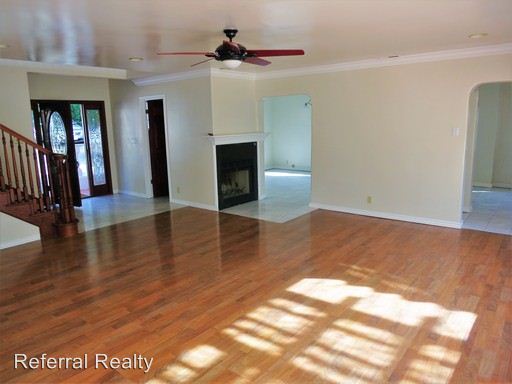 Building Photo - 18234 Saratoga Los Gatos Rd