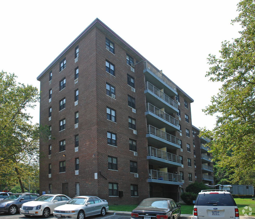 Building Photo - Fairview Apartments