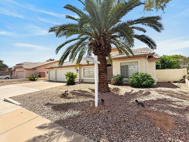 Foto del edificio - Core Chandler 85226 | 4-Bedroom Home with Pool & 3-Car Garage