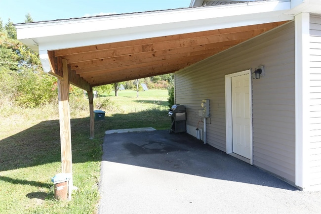 Building Photo - 55 Apple Blossom Rd