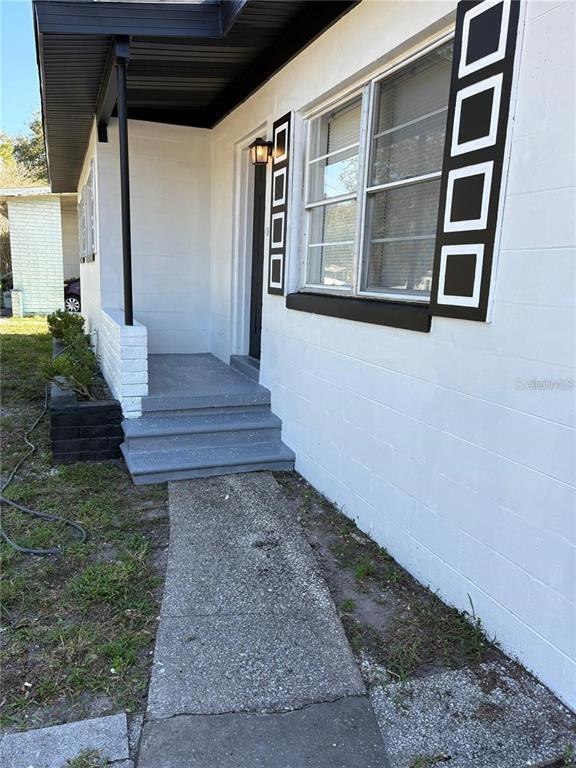 Foto del edificio - 1232 Elinore Dr