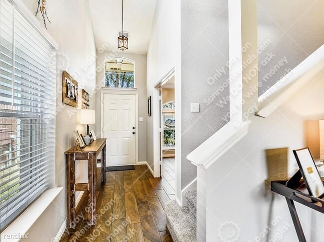 Building Photo - 3 br, 2.5 bath House - 1021 Doras Drive Dr