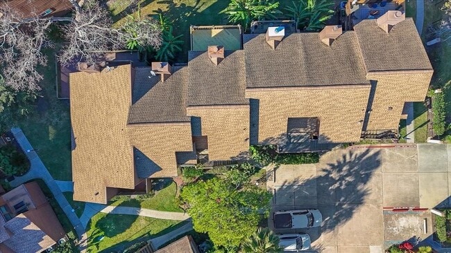 Foto del edificio - 727 Davis Rd