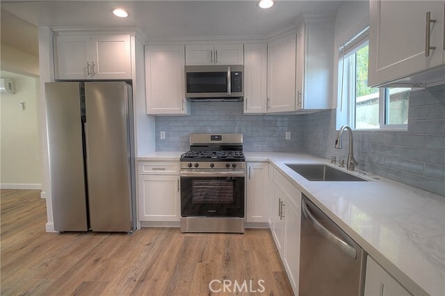 Building Photo - 1127 Manzanita St