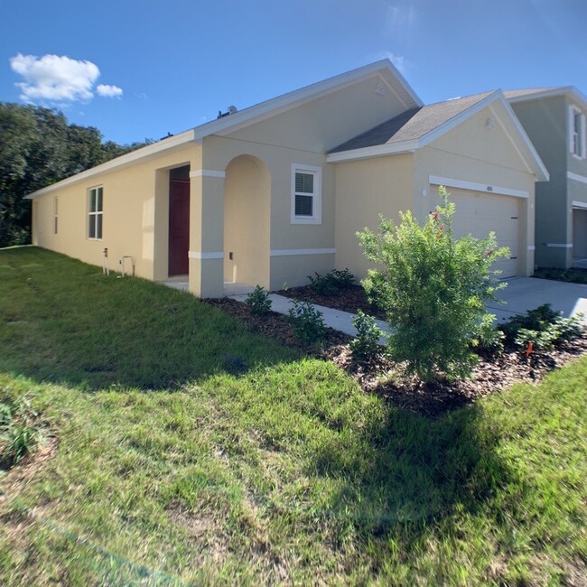 Building Photo - Amazing 3 Bedroom, 2 Bathroom SMART Home i...