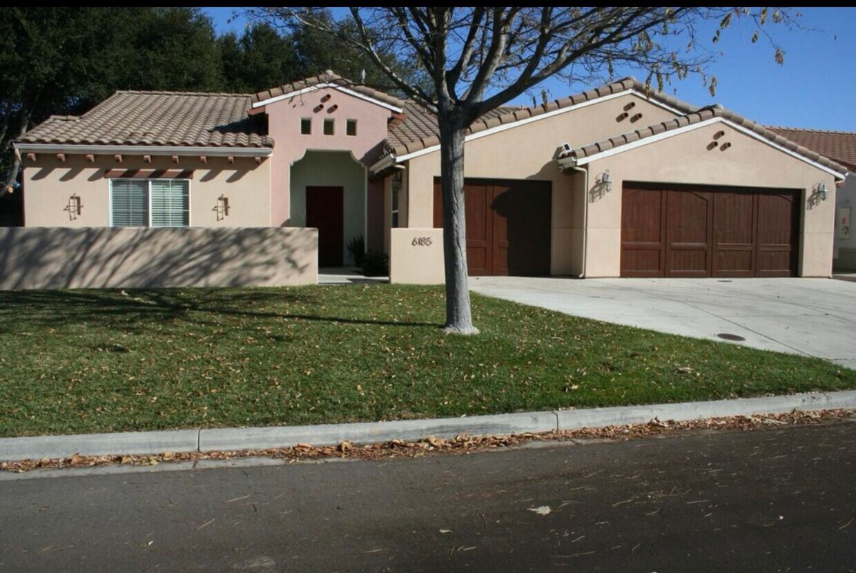 Foto principal - Beautiful 4 Bedroom 3 Bathroom House Atasc...