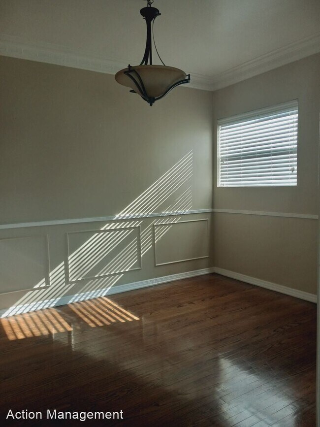 Foto del edificio - 4 br, 2.5 bath House - 2603 E. Wall St.