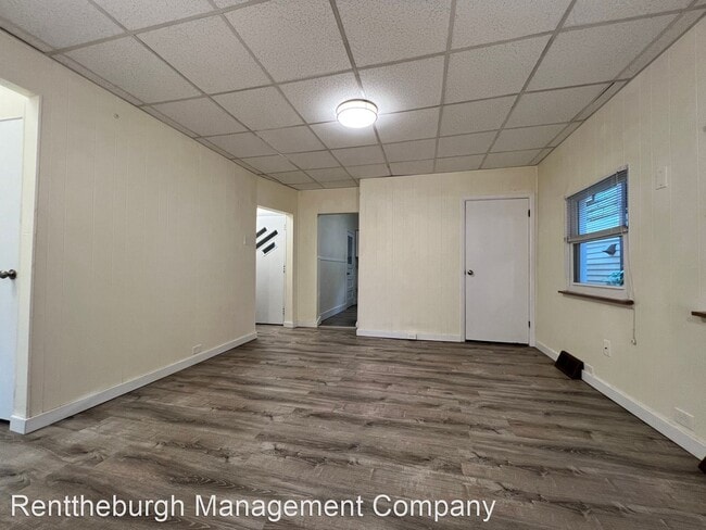 Building Photo - 3 br, 1 bath House - 1406 Fernleaf