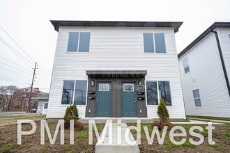 Building Photo - 2814 E Michigan St