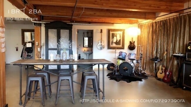 Building Photo - Stunning Open Loft  in Ball Park District!