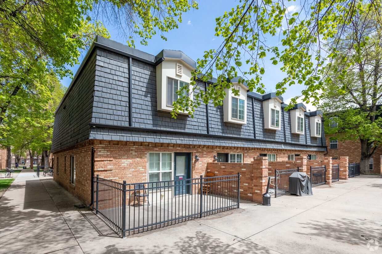 Eleven13 1113 W Plum St Fort Collins, CO Apartments for Rent in