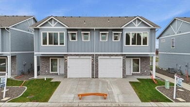 Building Photo - 661 Creative Way
