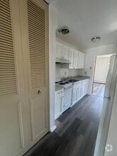 Building Photo - 169 Birdseye St
