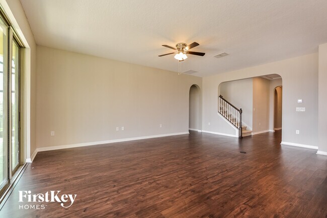 Building Photo - 804 Boxelder Ave