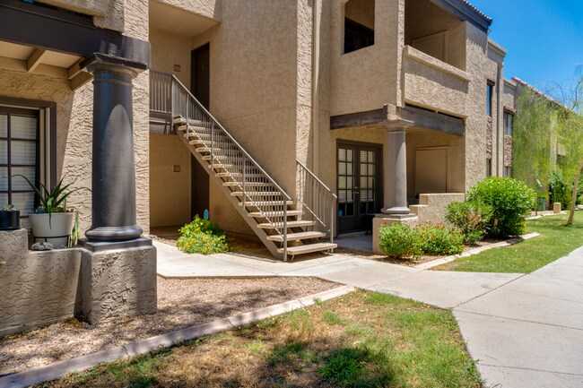 2nd Floor Unit - 5995 N 78th St