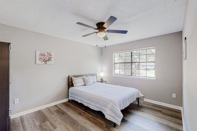 Foto del edificio - 4674 Big Valley Ct