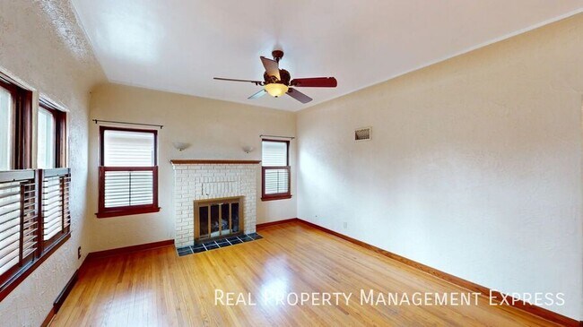 Foto del edificio - Beautiful 4 Bedroom 1.5 Bath Single Family Home in Central Sioux Falls