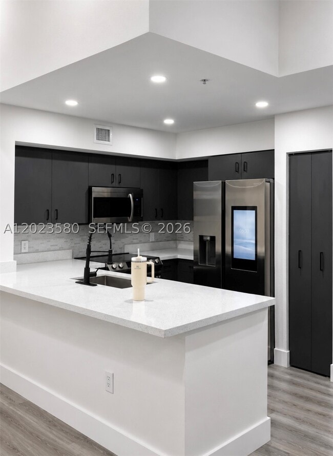 Foto del edificio - 4420 NW 107th Ave