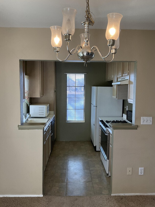 4893 S Torrey Pines Dr, Las Vegas, NV 89103 Townhome Rentals in Las