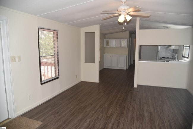 Building Photo - 3907 SC-101