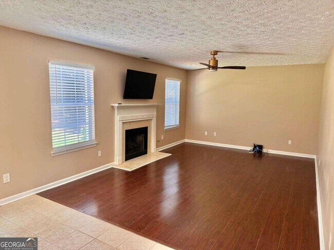 Foto del edificio - 1349 Sydney Pond Cir NW