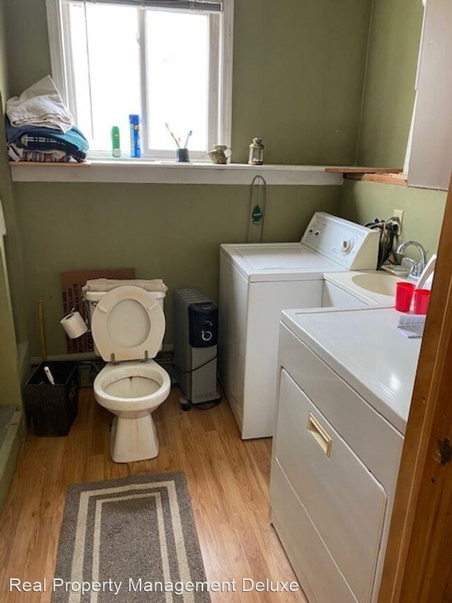 Building Photo - 2 br, 1 bath House - 21209 Bluegill Rd