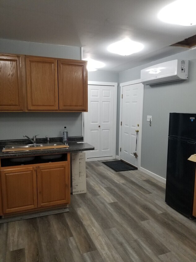 Foto principal - 807 Maple Ave