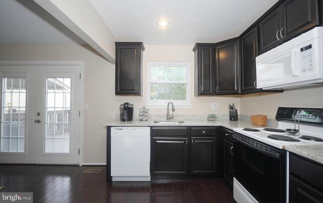 Building Photo - 22 Pike Hall Pl