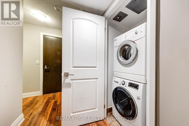 Photo du bâtiment - 1 De Boers Dr