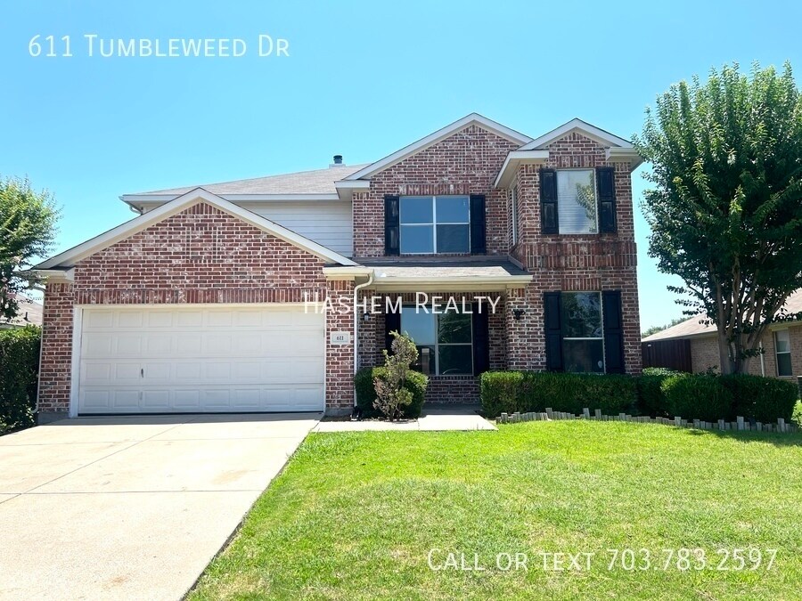 Foto principal - Stunning 5 Bedroom 3.5 Bath Home Available...