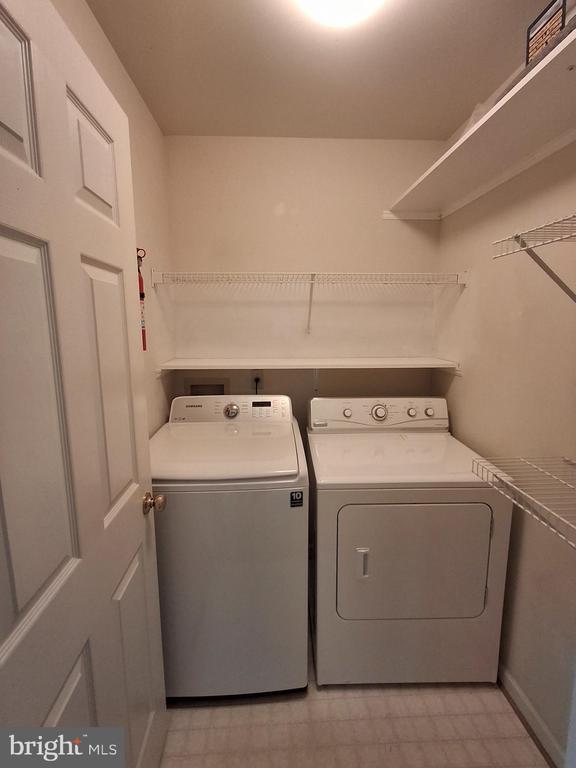 Foto del edificio - 4103 Amelia Dr